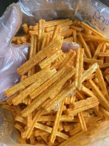 snack khoai tây que phô mai